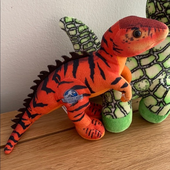 Two Dinosaurs - Picture 4 of 4